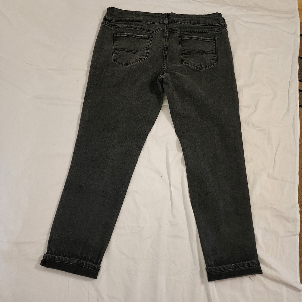 New York & Co. Women's Cropped Distressed Cuffed Boyfriend Black Jeans 👖 - Picture 6 of 13